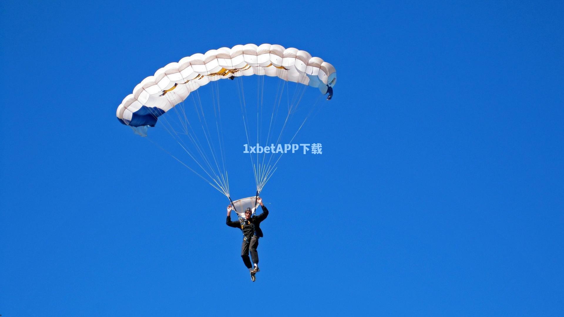 千万别眨眼！女生瞬间还原二重奏魔方吓裁判一跳